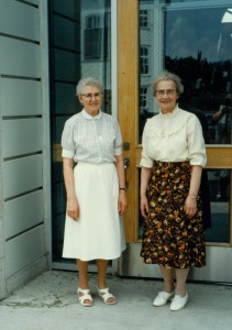 Sœur Marie-Berthe Lavertu et sœur Jeanne Pouliot, collaboratrices au Centre historique